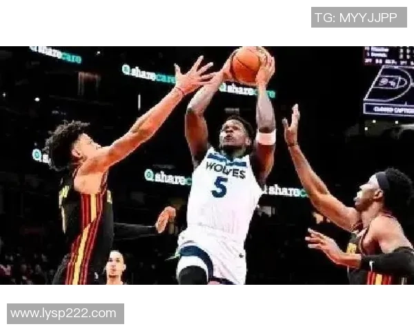 骑士与老鹰激战NBA1213赛季精彩回顾与精彩瞬间分析